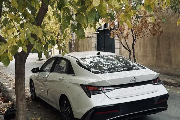 هیوندای، النترا