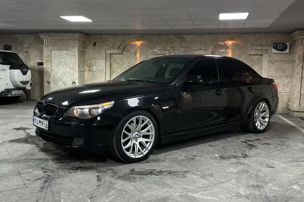 ب ام و، سری 5 سدان