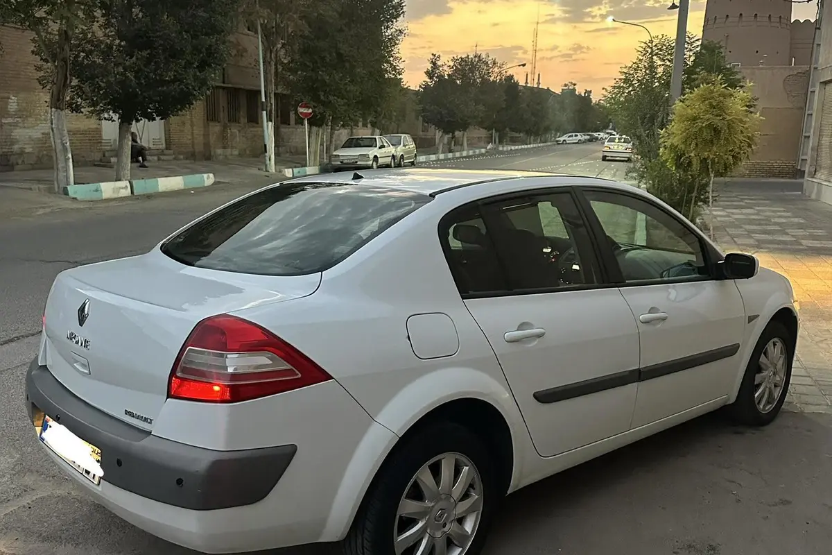 رنو،  مگان (مونتاژ)