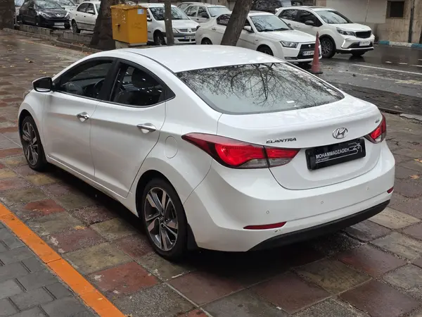 هیوندای، النترا