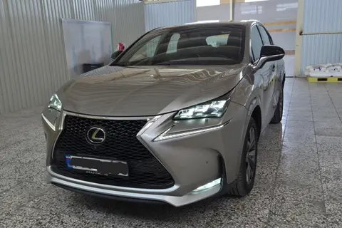 لکسوس، NX