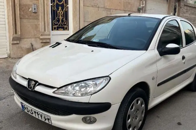 پژو،  206