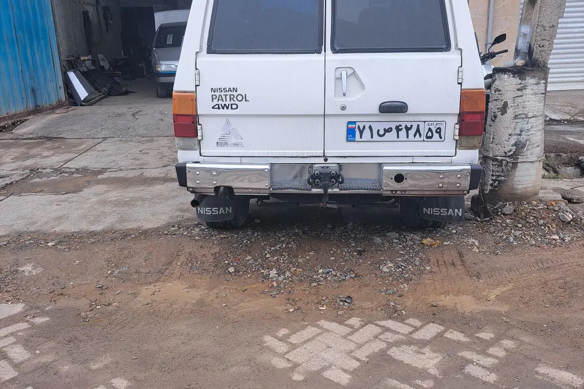 نیسان،  پاترول چهار در