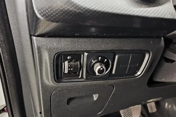 کی ام سی  X5