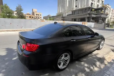 ب ام و، سری 5 سدان