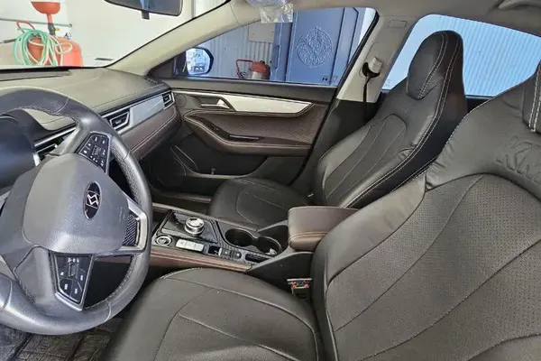کی ام سی  eJ7