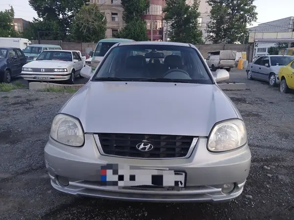 هیوندای  ورنا