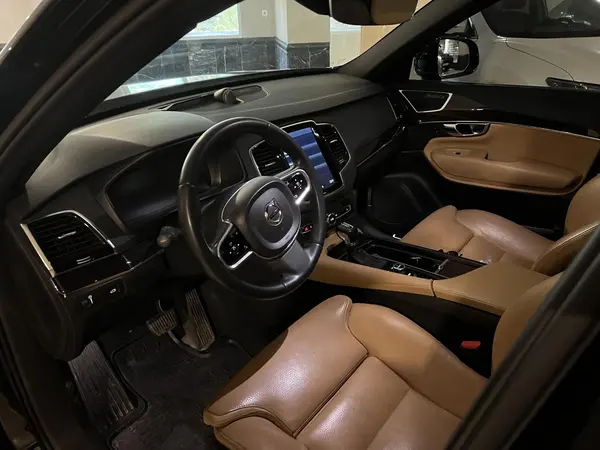 ولوو  XC90