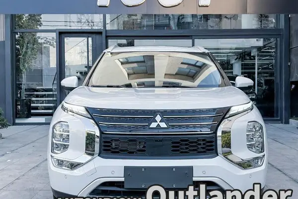میتسوبیشی  اوتلندر