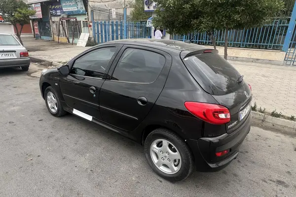 پژو، 207