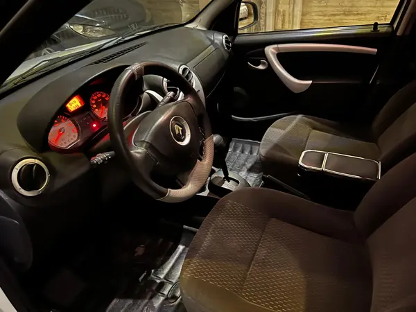 رنو، ساندرو