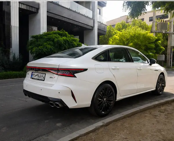 فونیکس  آریزو 8 (Z8)