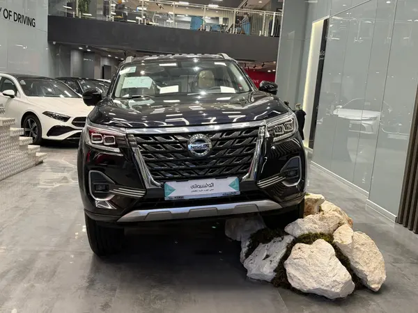 پیش فروش نیسان، ترا