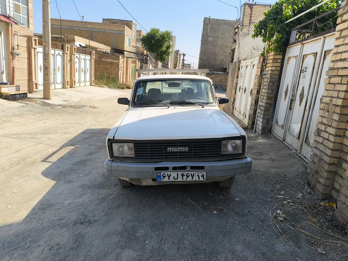 کارا،  دو کابین