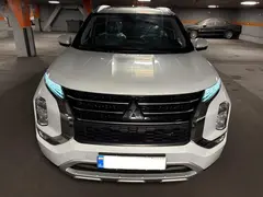 میتسوبیشی، اوتلندر