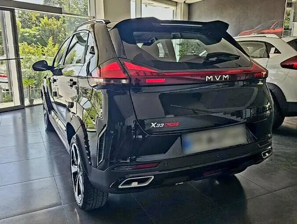 ام وی ام، X33 کراس