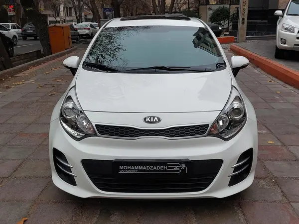 کیا، ریو هاچ بک