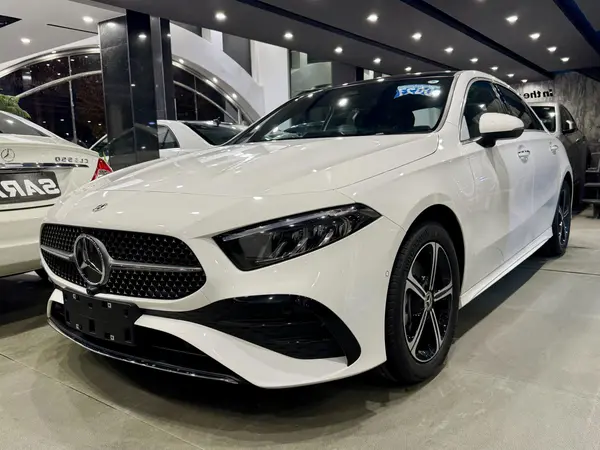 بنز، کلاس A سدان