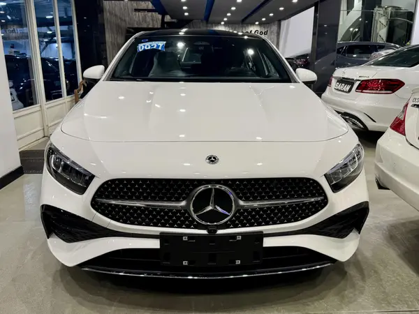 بنز، کلاس A سدان