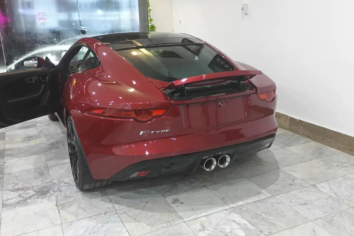 جگوار،  F TYPE