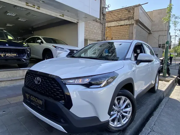 تویوتا، کرولا کراس هیبرید