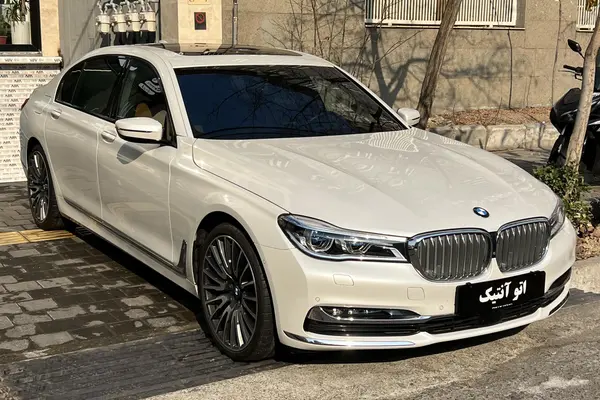 ب ام و، سری 7