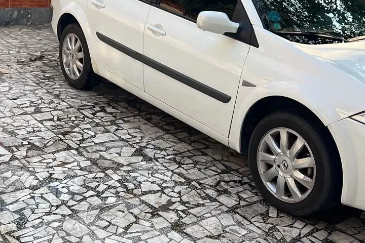 رنو،  مگان (مونتاژ)