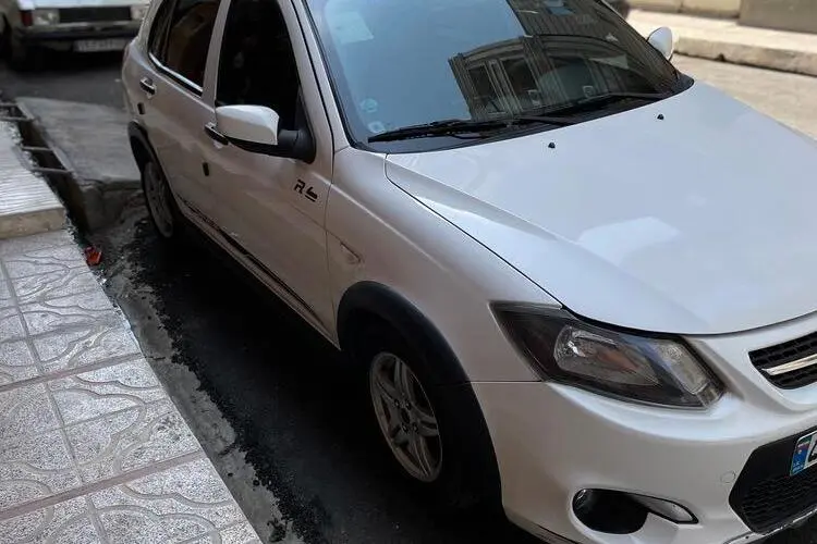کوییک،  دنده ای R