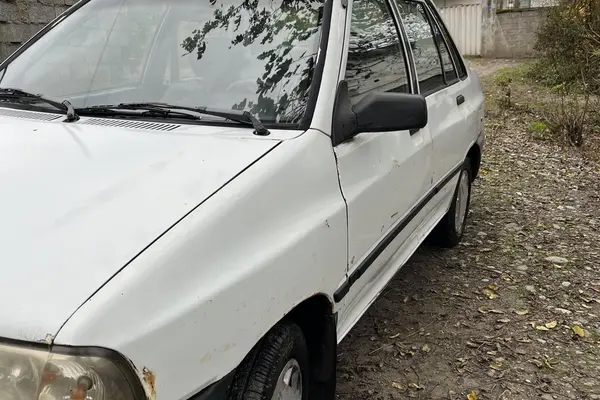 پراید، صندوق دار