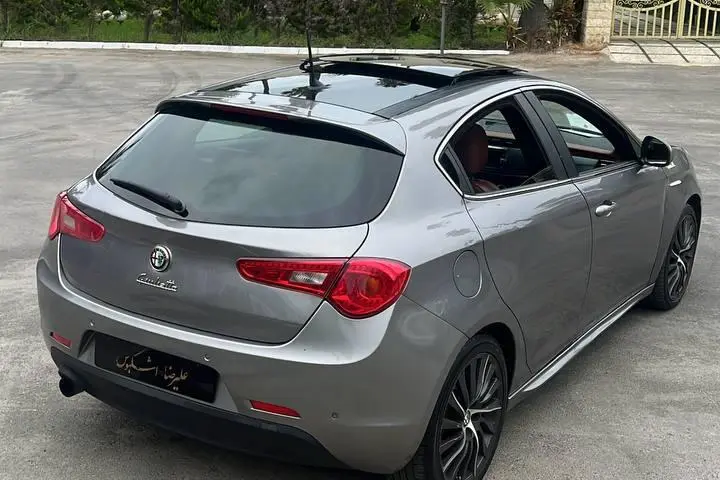 آلفارومئو،  جولیتا