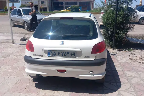 پژو  206