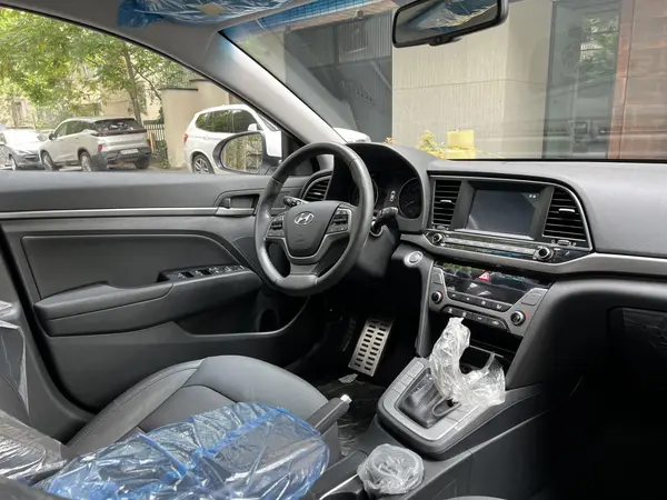 هیوندای  النترا