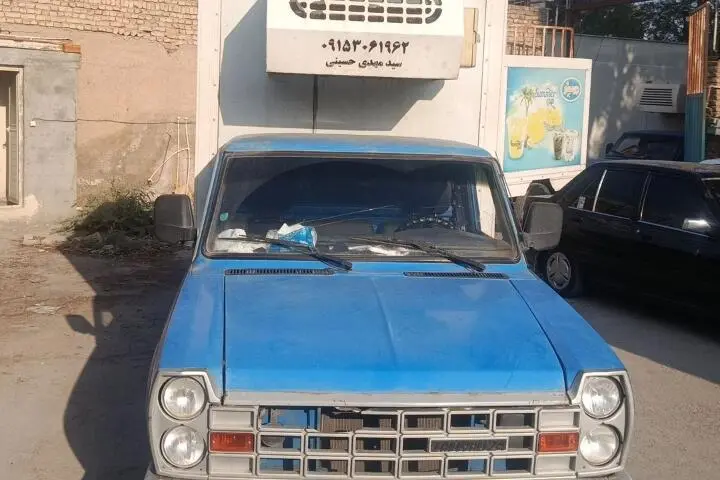 زامیاد،  وانت نیسان