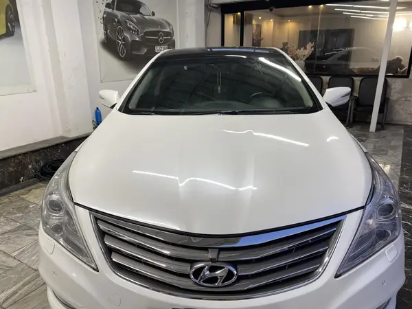 هیوندای، آزرا (گرنجور)