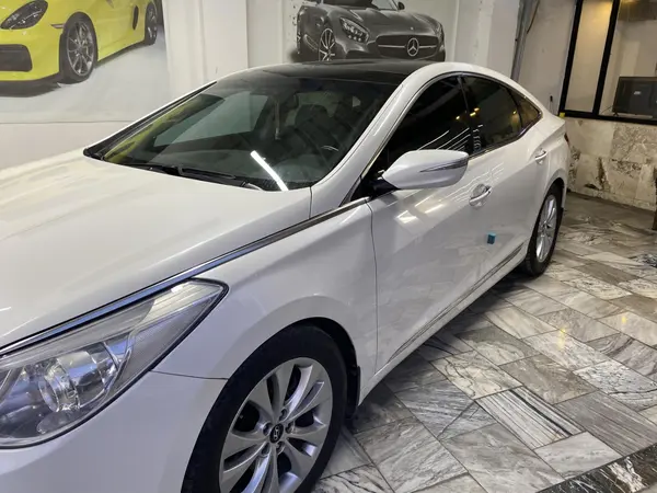 هیوندای، آزرا (گرنجور)