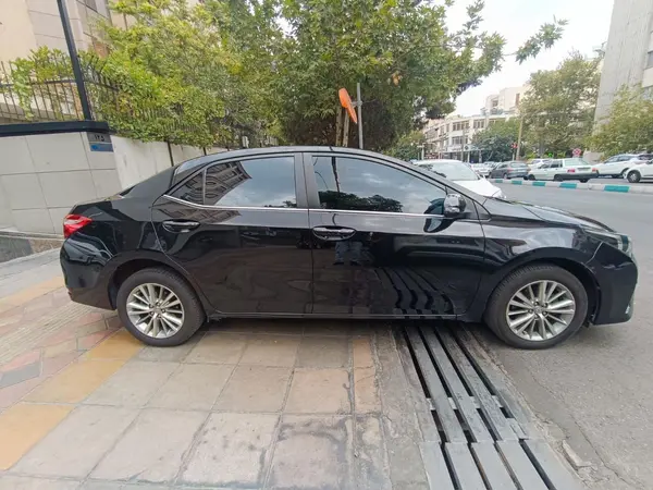تویوتا  کرولا