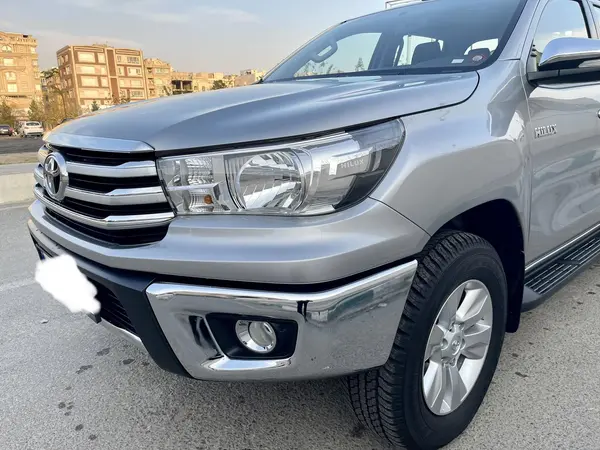 تویوتا، هایلوکس دو کابین