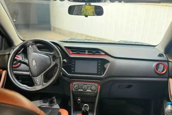 ام وی ام  X22