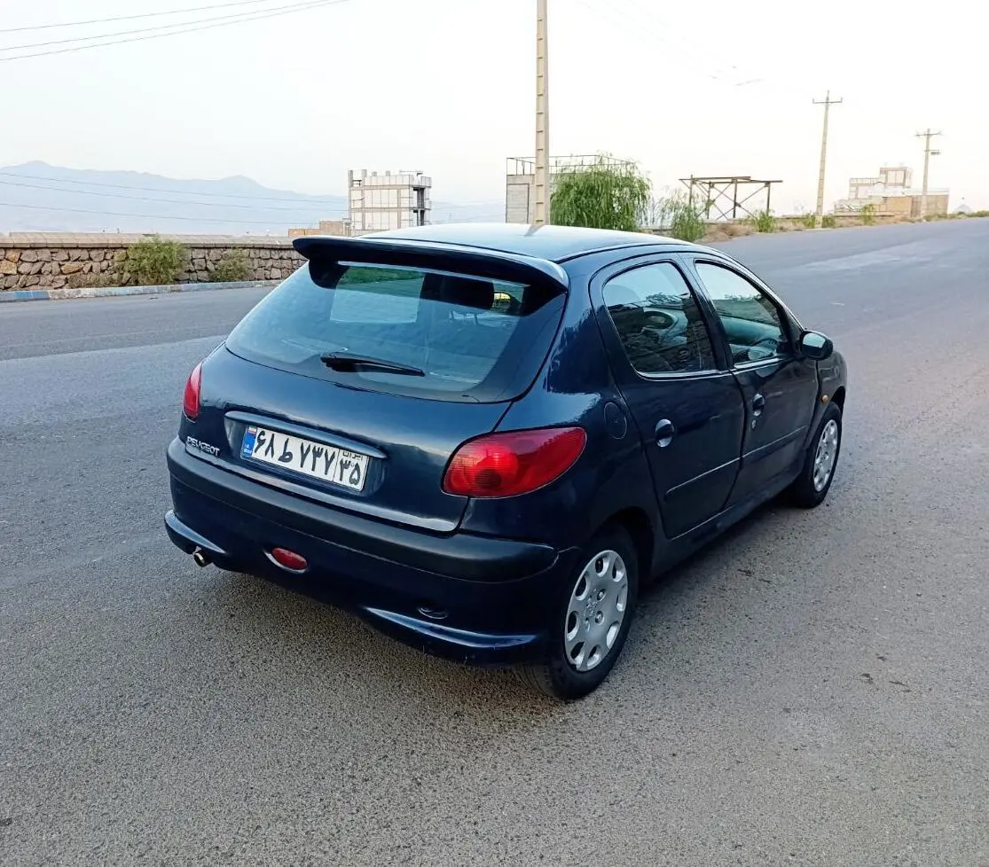 پژو،  206