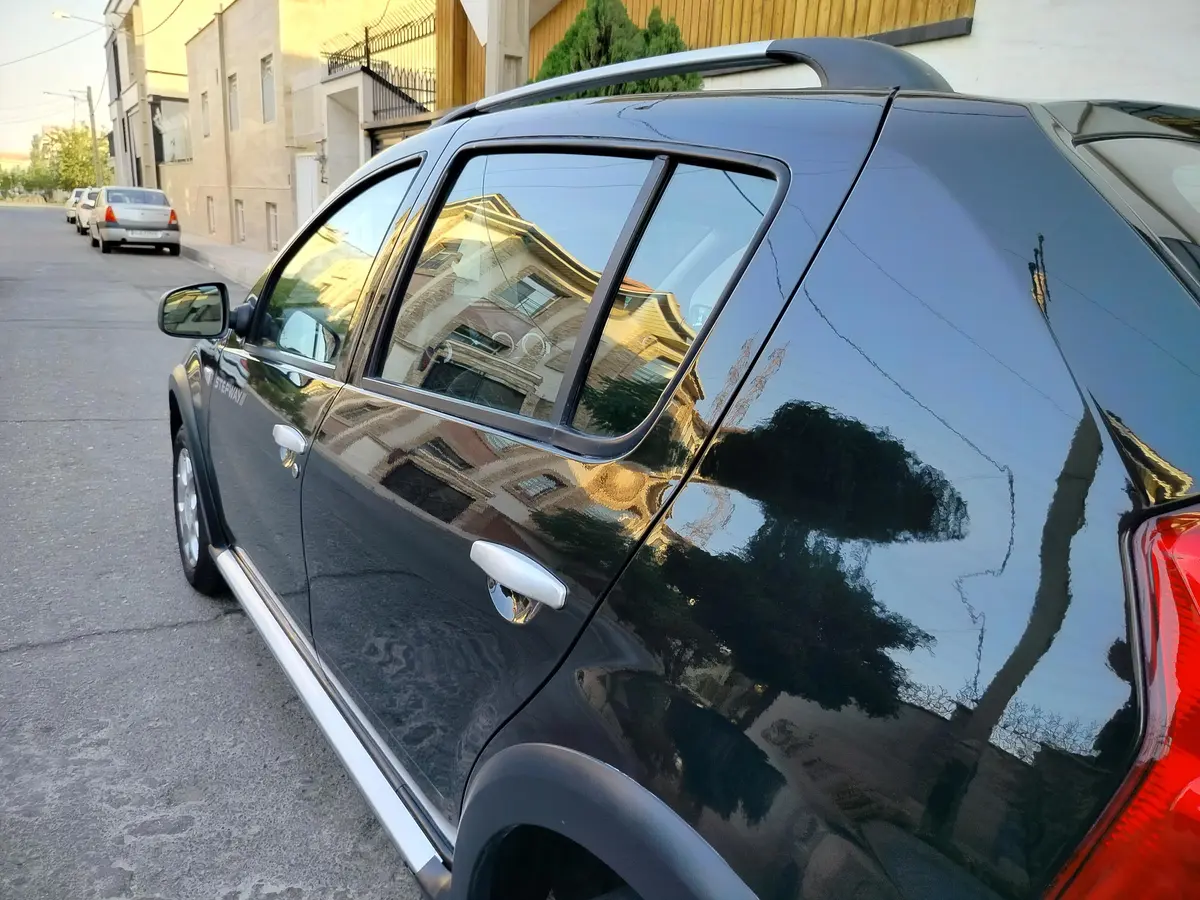 رنو،  ساندرو استپ وی