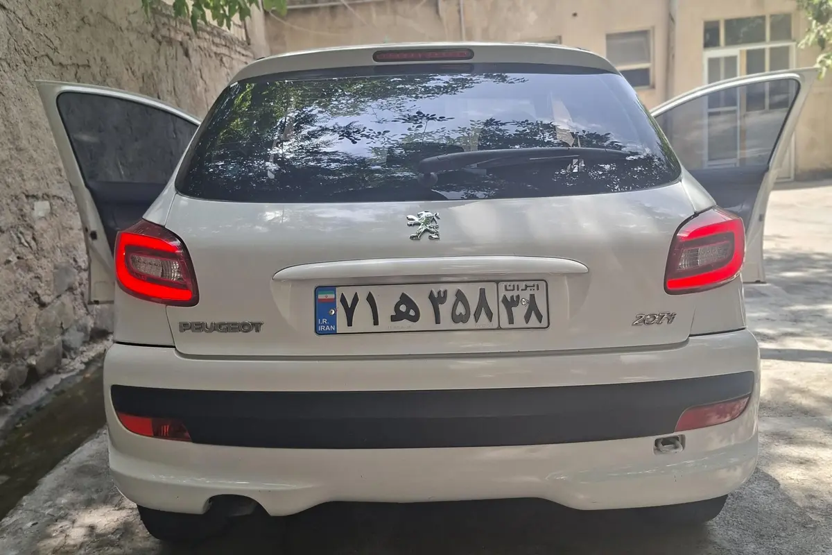 پژو  207