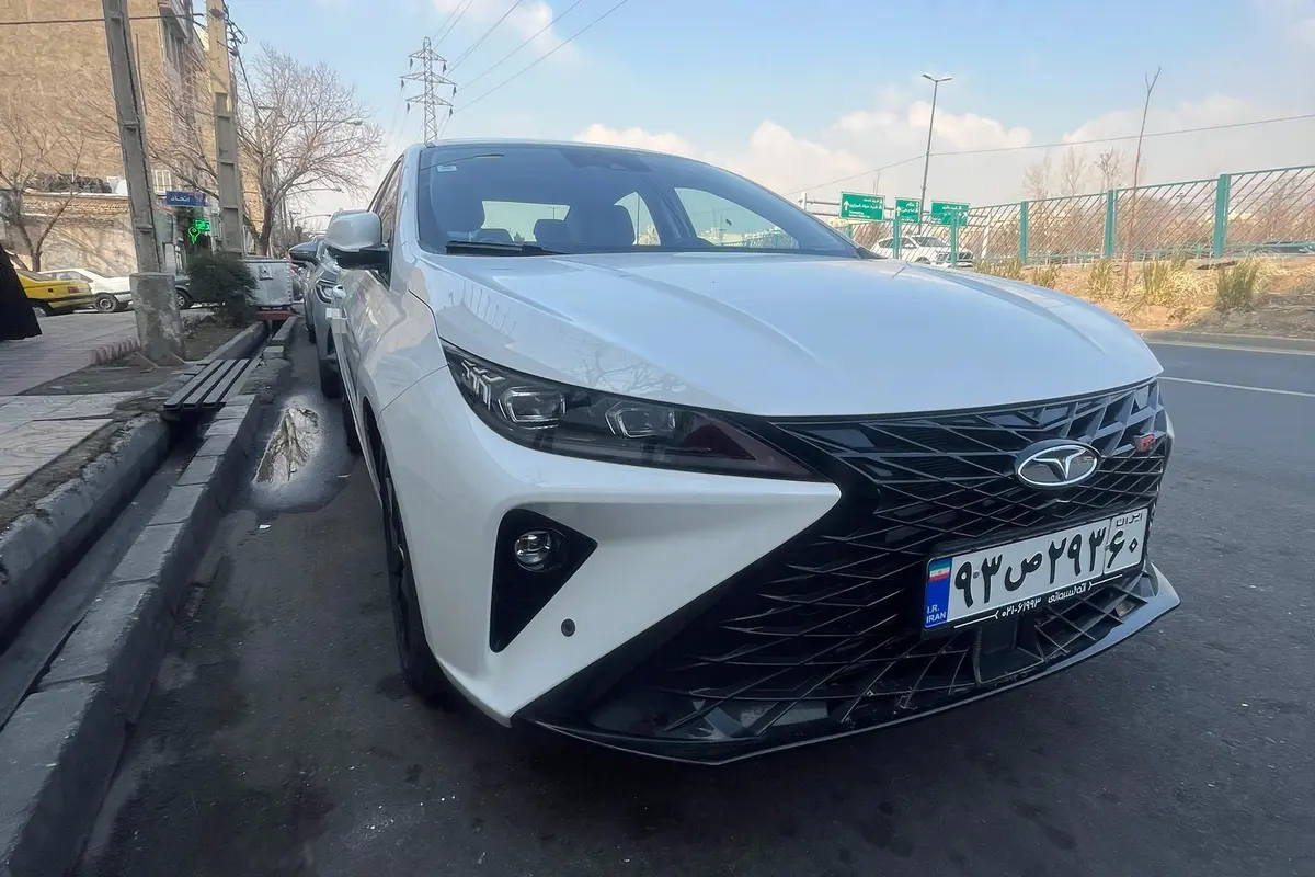 فونیکس،  آریزو 6 جی تی (Z6 GT)
