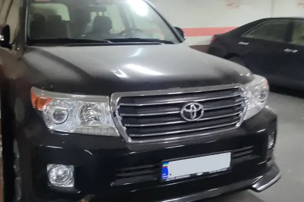 تویوتا، لندکروز چهار در