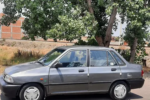 پراید، صندوق دار