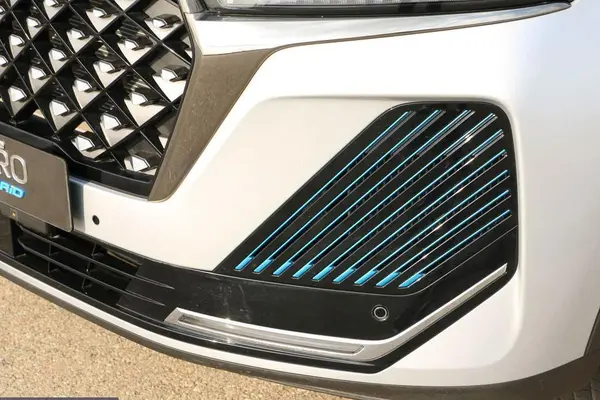 فونیکس، تیگو 7 پرو هیبرید (F7 PRO PHEV)