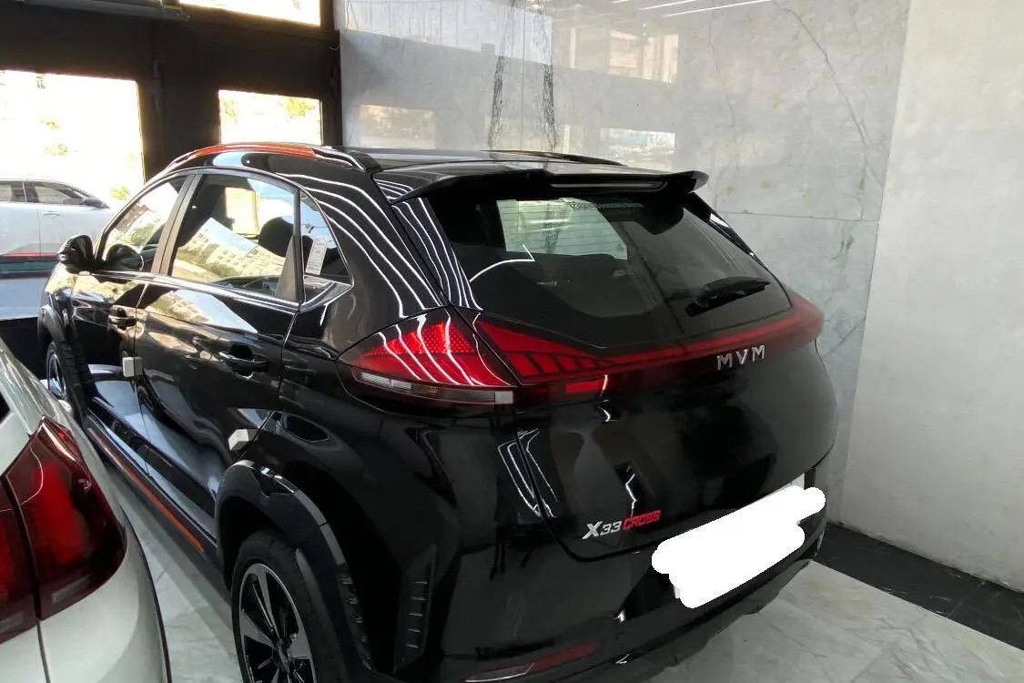 ام وی ام،  X33 کراس