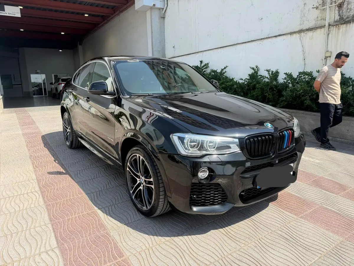 ب ام و،  X4