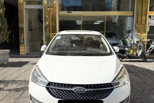 چری، آریزو 5T