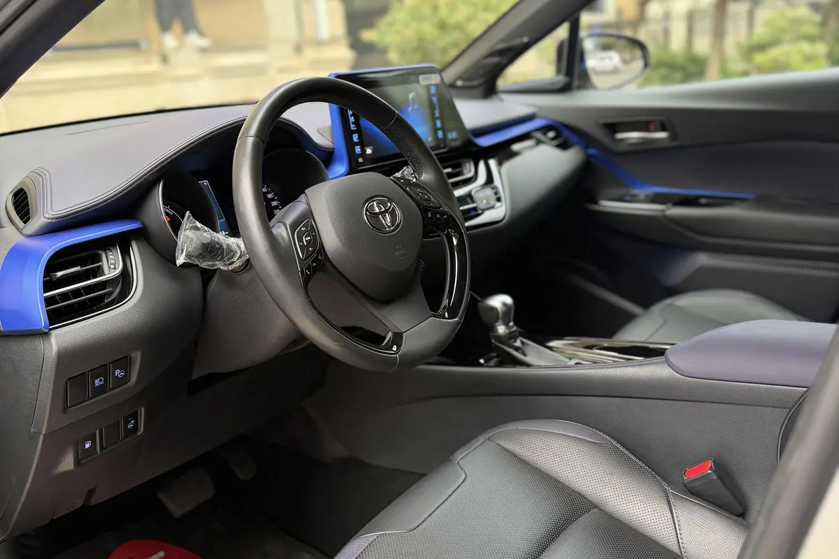 تویوتا  C-HR هیبرید