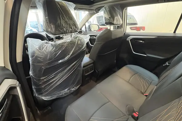 تویوتا، راوفور هیبرید